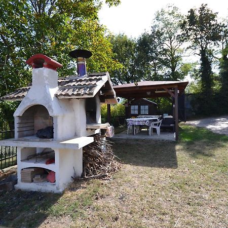Casa Vacanze Mingos Lodio Di La Carpineta Exterior foto