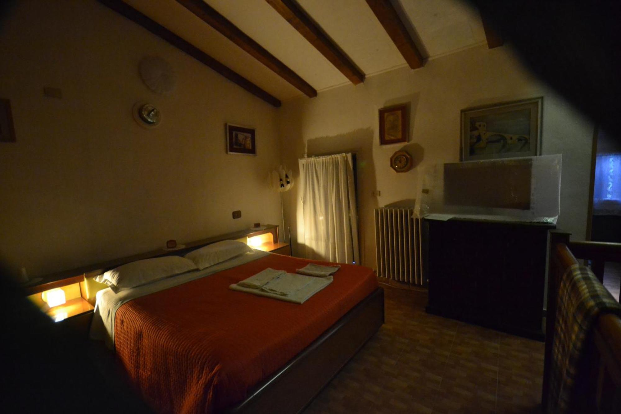 Casa Vacanze Mingos Lodio Di La Carpineta Exterior foto